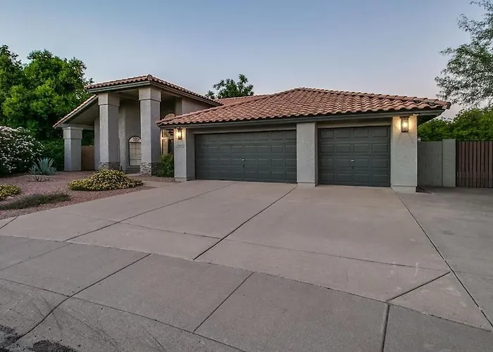 Private Sanctuary In North Scottsdale Wpool Phoenix