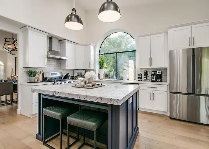 Private Sanctuary In North Scottsdale Wpool Phoenix